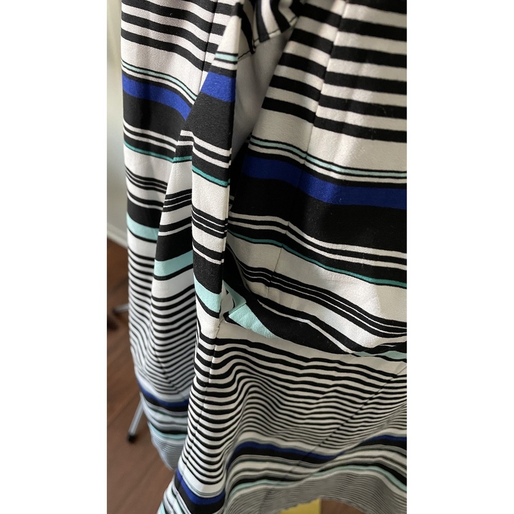 Women's Strapless Dress With Pockets Size 4 Spring/Summer Wedding Guest/Church - Picture 6 of 13